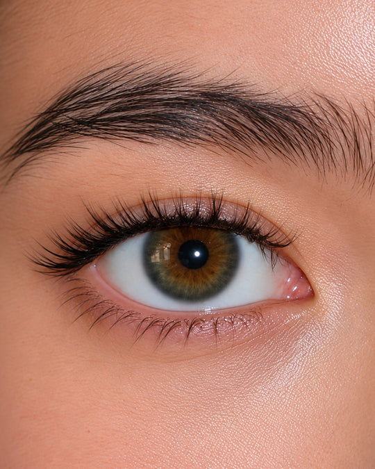 Close up of an eye wearing Glowie Fairy magnetic lashes